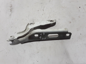 AUDI A3 8V (2012–2020) Kapoti hing 8V0823302 - 2