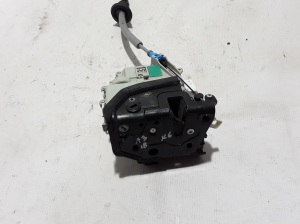 AUDI A3 8V (2012–2020) Tagumise külgukse lukk 8K0839015G - 2