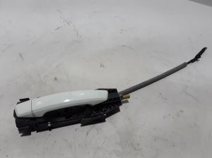   Esiukse välimine avakäepide ja selle detailid  -  