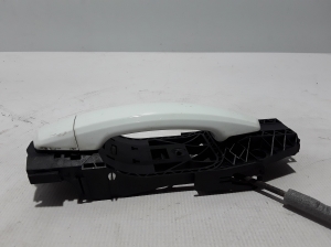 AUDI A3 8V (2012–2020) Rear side door exterior handle and its parts - 3