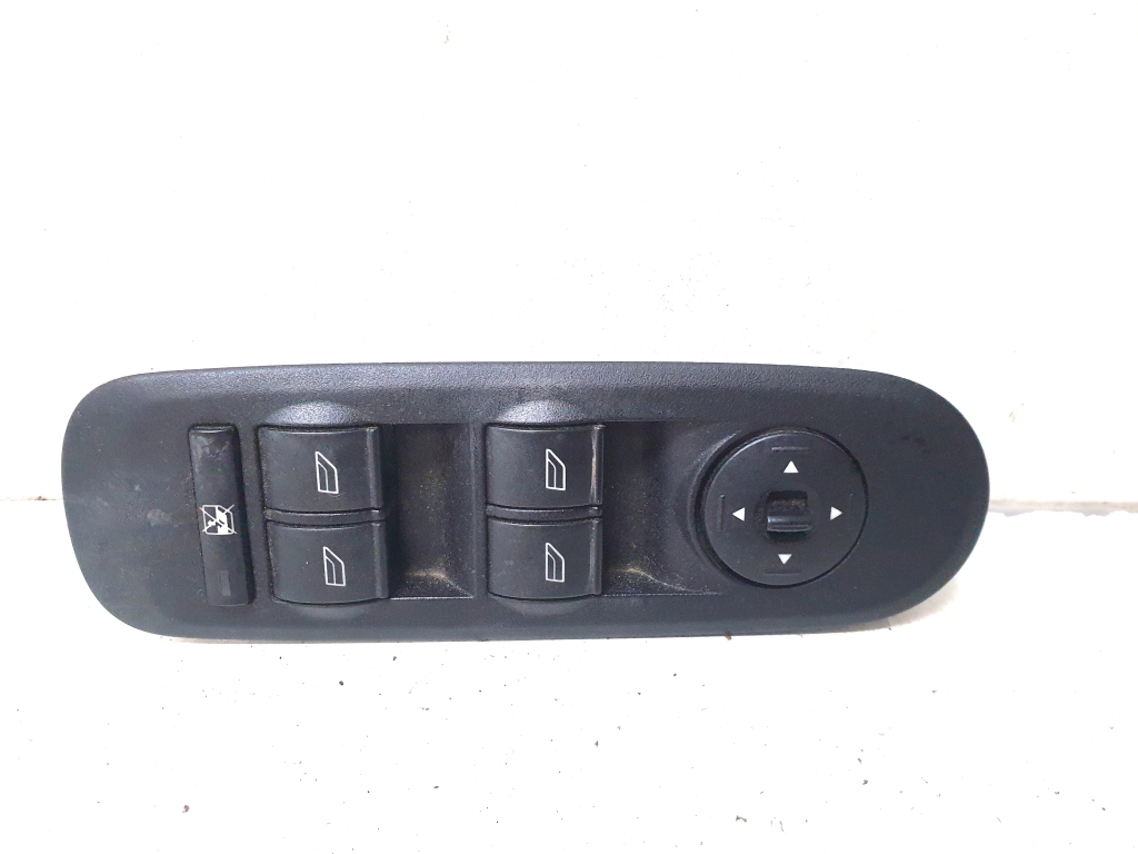 Ford S-MAX (2006–2015) Front door glass switch 6M2T14A132AF Ford S-MAX (2006–2015) Front door glass switch 6M2T14A132AF