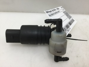 Volkswagen Passat B5 (1997–2005) Motor für Frontscheibenwaschanlage - 2