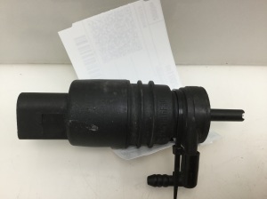AUDI A4 B5 (1994–2001) Esiklaasi pesuri pump - 2
