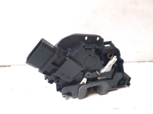 Ford S-MAX (2006–2015) Front door lock 6M2AR21812AB - 4