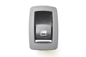 Rear side door window switch - 9361936