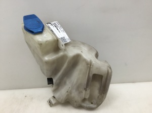 Front washer fluid reservoir - 4B0955453A