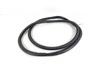Citroen C5 X (2021–2026) Esiukse tihenduskumm 9830829080 - 2