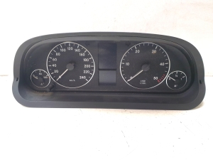 Instrument cluster - A1695405347  Q03
