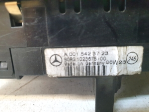 Mercedes Benz CLS-Class 219 (2004–2010) Parking system display A0015423723 - 3