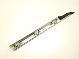 Mercedes Benz EQS 297 (2021–2026) Esiukse liist A2976731700 - 2