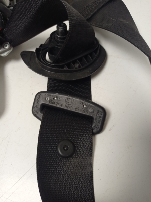 Mercedes Benz C-Class 204 (2007–2014) Sicherheitsgurt vorne A2048606785 - 5