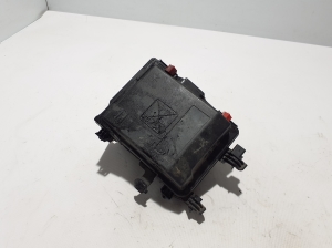   Sicherungskastengehäuse unter der Motorhaube  - 9804681980 