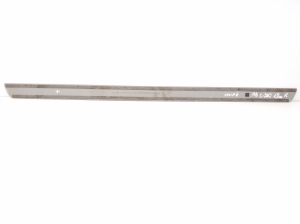 Mercedes Benz C-Class 204 (2007–2014) Inner sill trim A2046801935 - 3