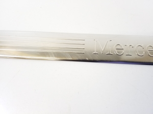 Mercedes Benz C-Class 204 (2007–2014) Inner sill trim A2046801935 - 4