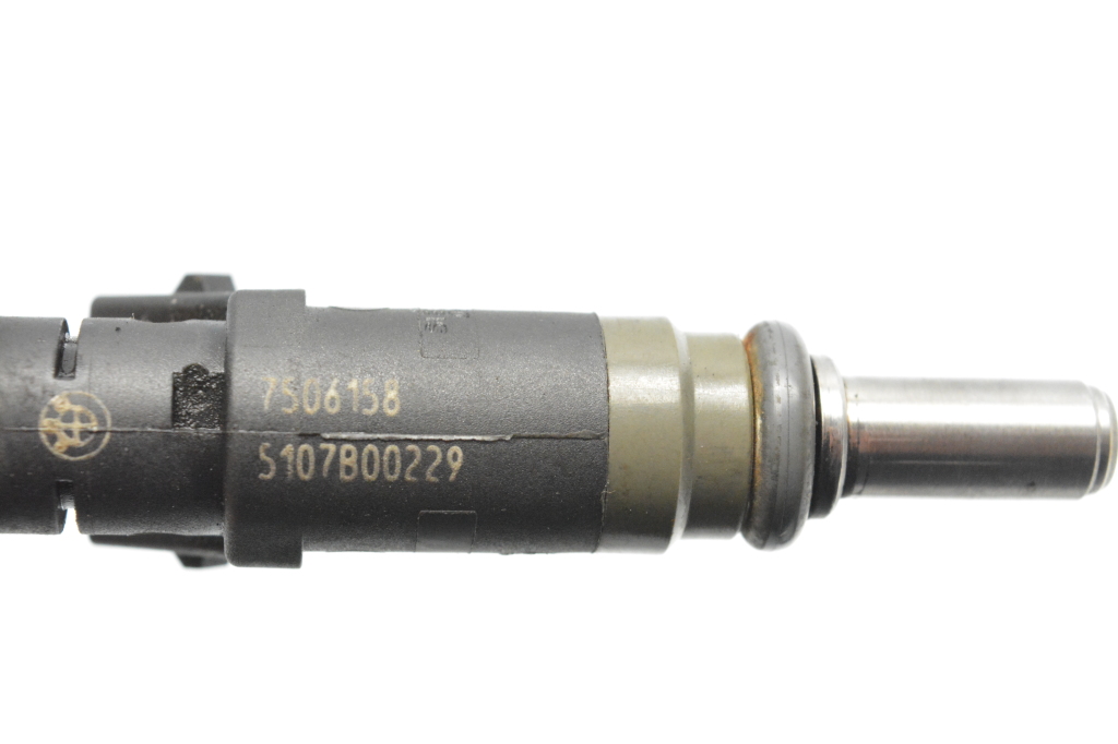 Used BMW 3 SERIES Fuel injector 7506158
