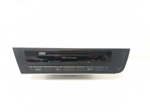   Radio / CD-Player / DVD-Player / Navigation 