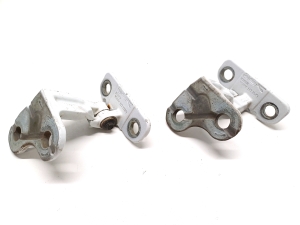 Land Rover Velar (2017–2026) Front door top hinge CPLA-228A65-AD - 2