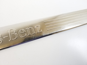 Mercedes Benz C-Class 204 (2007–2014) Inner sill trim A2046801935 - 4