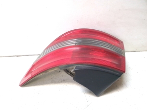 Mercedes Benz B-Class 245 (2005–2011) Eckleuchte hinten A1698202464 - 2