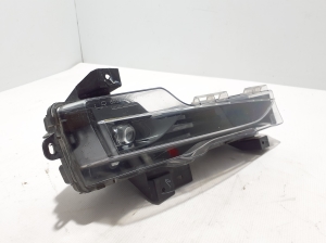 Tesla Model 3 3 (2016–2024) Front bumper fog light 1077396 - 5