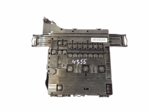 Porsche Panamera 970 (2009–2016) Fuse box in the trunk 97061030300 - 3