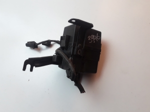 Fuse box housing under the hood - 91940A6120