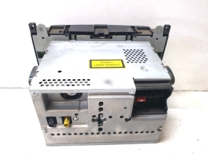 Mercedes Benz R-Class 251 (2006–2017) Radio (head unit) A1698204789 - 4