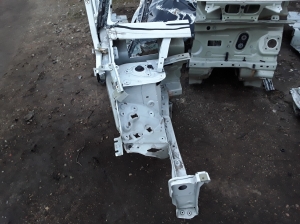 Peugeot 5008 (2017–2026) Front outrigger 1617305880 - 3