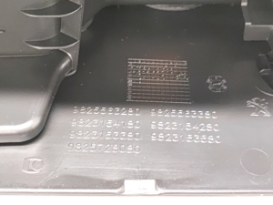 Peugeot 208 (2019–2026) Center console 9825563280 - 2