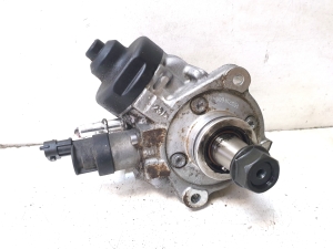 Fuel pump - 331002F600  0445010598
