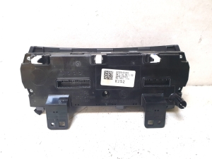 Hyundai Santa Fe (2018–2026) Heater control panel 97250S1XF0 - 2