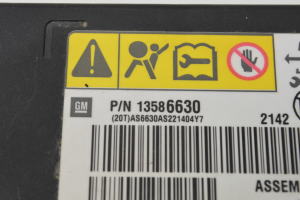 Opel Mokka (2012–2020) Airbag module 13586630 - 4