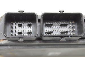RENAULT Clio III (2005–2012) Mootori juhtplokk 820078095 - 4