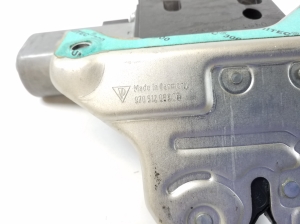 Porsche Panamera 970 (2009–2016) Trunk lid lock 97051205303 - 3
