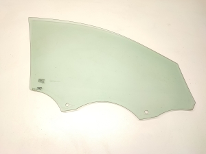 Peugeot 208 (2019–2026) Front door glass - 2