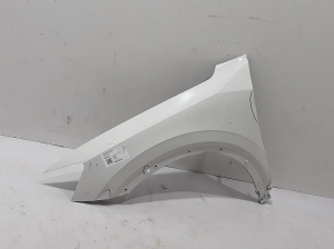 AUDI Q2 (2016–2026) Aile avant 81A821105 - 2