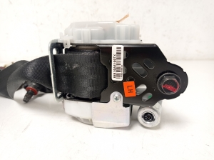 Hyundai i30 (2011–2017) Front seat belt 88810A6100 - 4