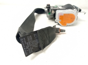 Hyundai i30 (2011–2017) Front seat belt 88810A6000 - 3