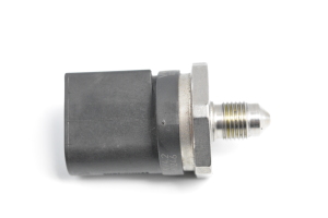  High pressure fuel line sensor 