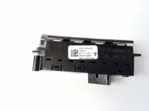 Porsche Panamera 970 (2009–2016) Front seat control switch 97061310402 - 3