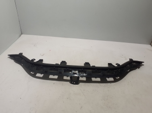   Halter Kühlergrill  - 53114F6010 