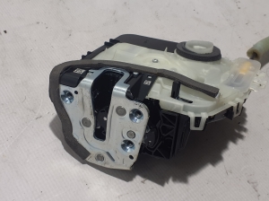 LEXUS NX H20 (2021–2026) Rear side door lock 6906078030 - 3
