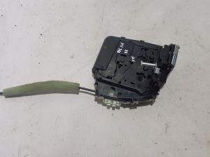LEXUS NX H20 (2021–2026) Rear side door lock 6906078030 - 4