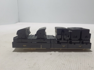 LEXUS NX H20 (2021–2026) Front door glass switch 8404078050 - 2