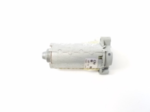Porsche Panamera 970 (2009–2016) Front seat motor 97052101724 - 3