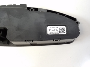 Porsche Panamera 970 (2009–2016) Front seat adjustment switch (on seat) 7PP959747L - 3