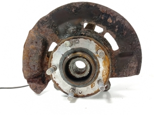 Hyundai Tucson (2015–2026) Front wheel hub - 3