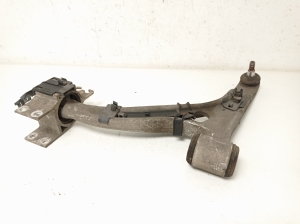 Mercedes Benz A-Class 176 (2012–2018) Querlenker vorne A2463304700 - 4