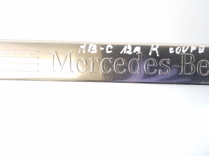 Mercedes Benz C-Class 204 (2007–2014) Inner sill trim A2046801935 - 3
