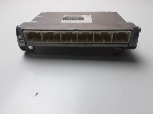 Motorsteuergerät - 8966150C10
